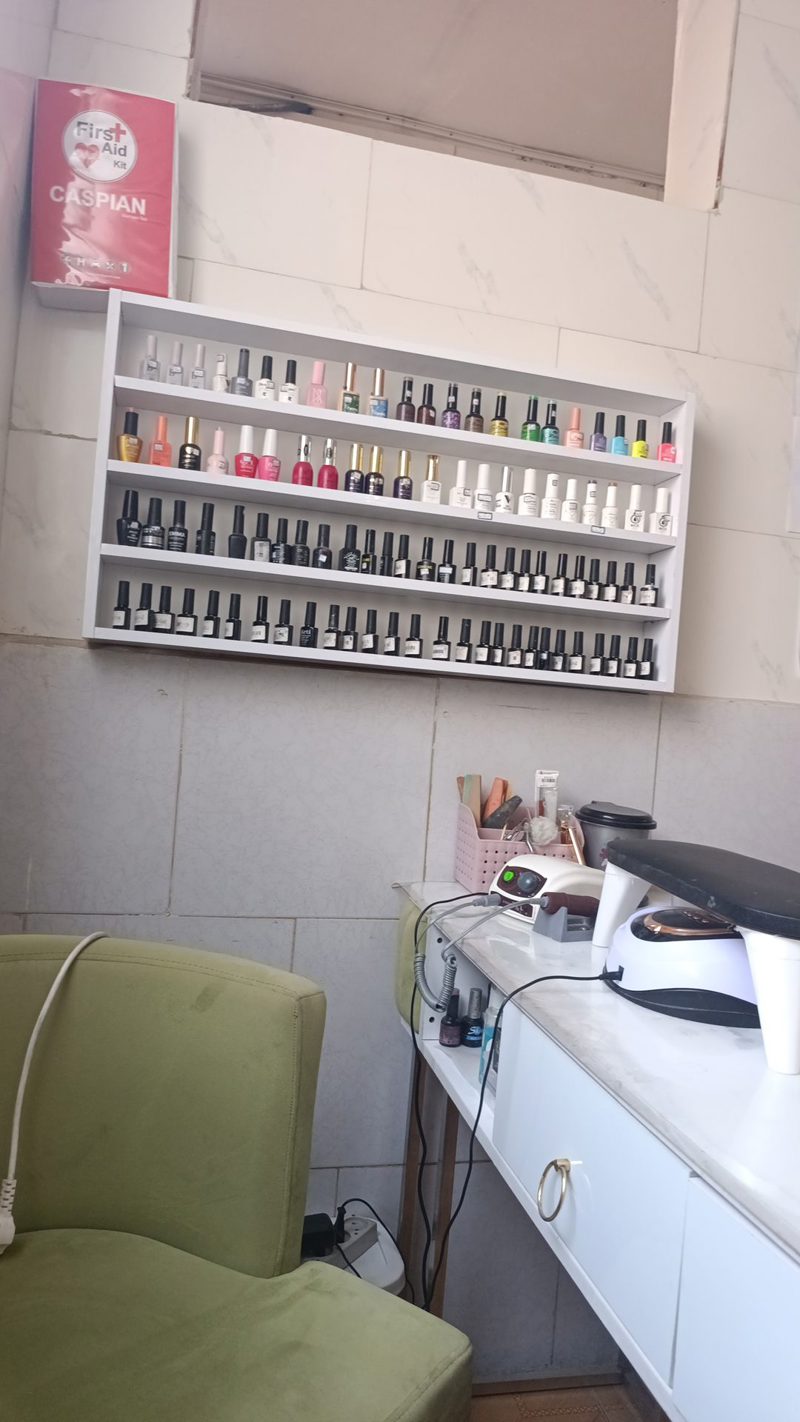 فضای سالن محدثه