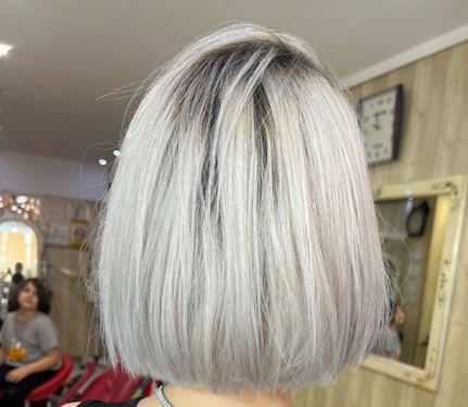 دکلره کامل همراه با کنتراست ریشه😍  💖